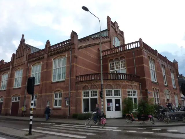 WLM - jankie - Zuiderbad, Amsterdam Zuid, hoek Hobbemakade.jpg