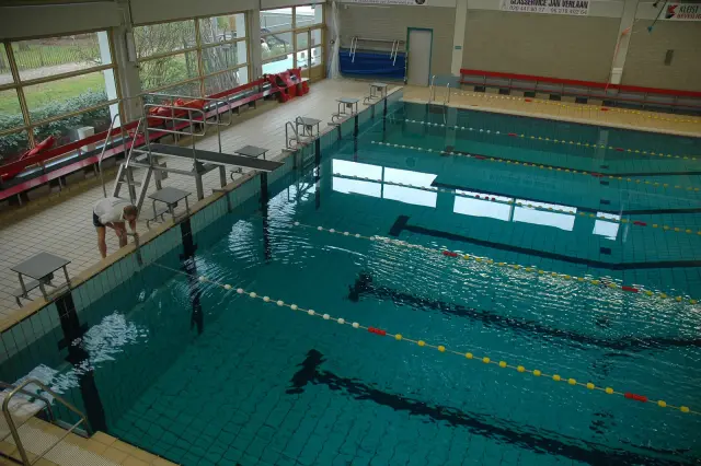 Zwembad "De Meerkamp" Amstelveen - panoramio - Rokus C.jpg