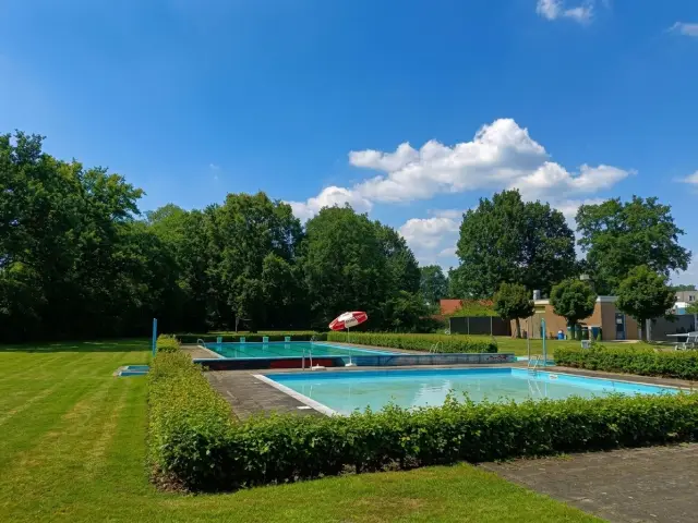 Zwembad 't Ploensjbad