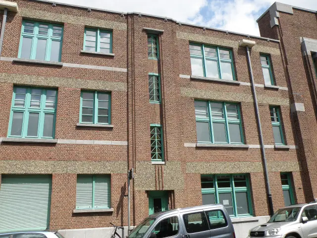 Antwerpen Zwembad Veldstraat10.JPG